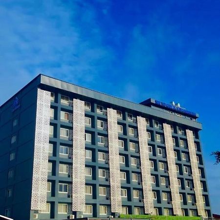 Sm Tower Hotel And Convention Berau Tanjung Redep Exterior photo